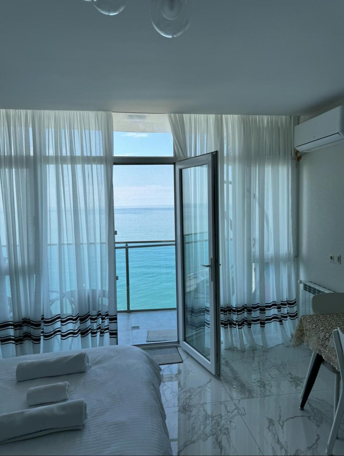 Sea Appartement Batoemi Buitenkant foto