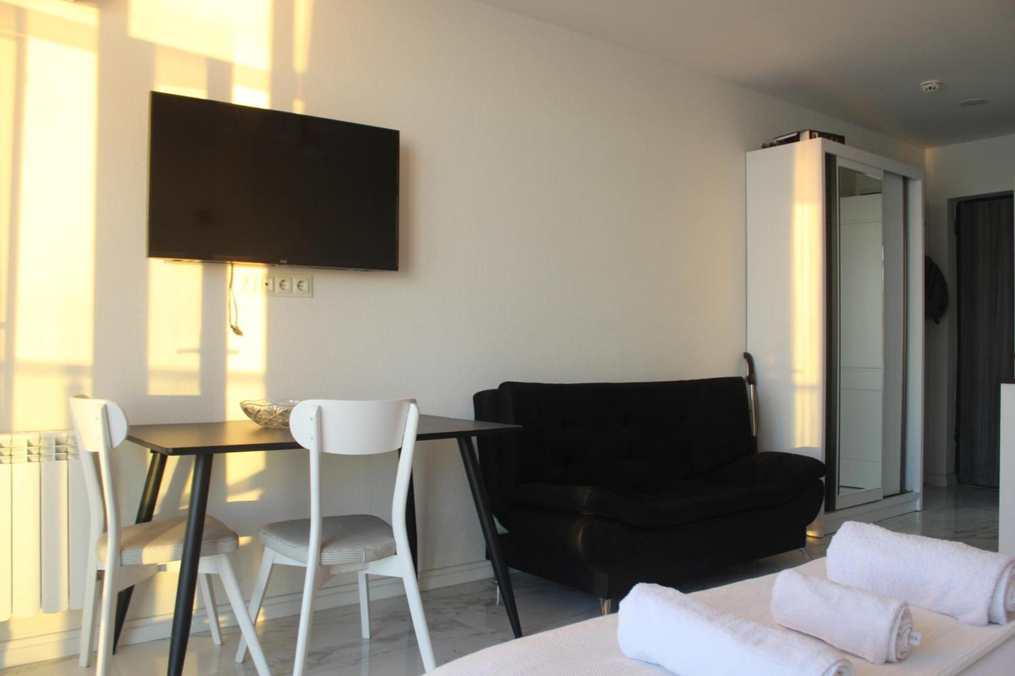 Sea Appartement Batoemi Buitenkant foto