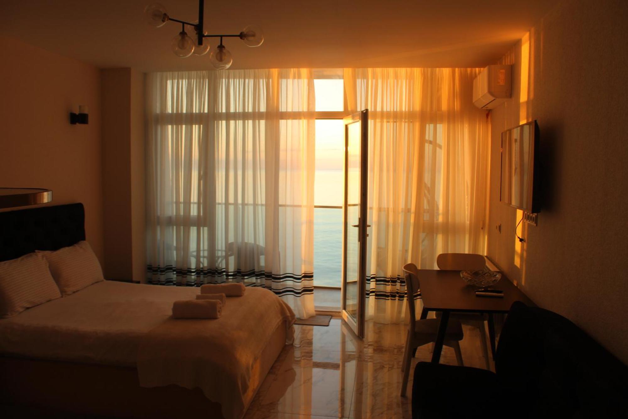 Sea Appartement Batoemi Buitenkant foto