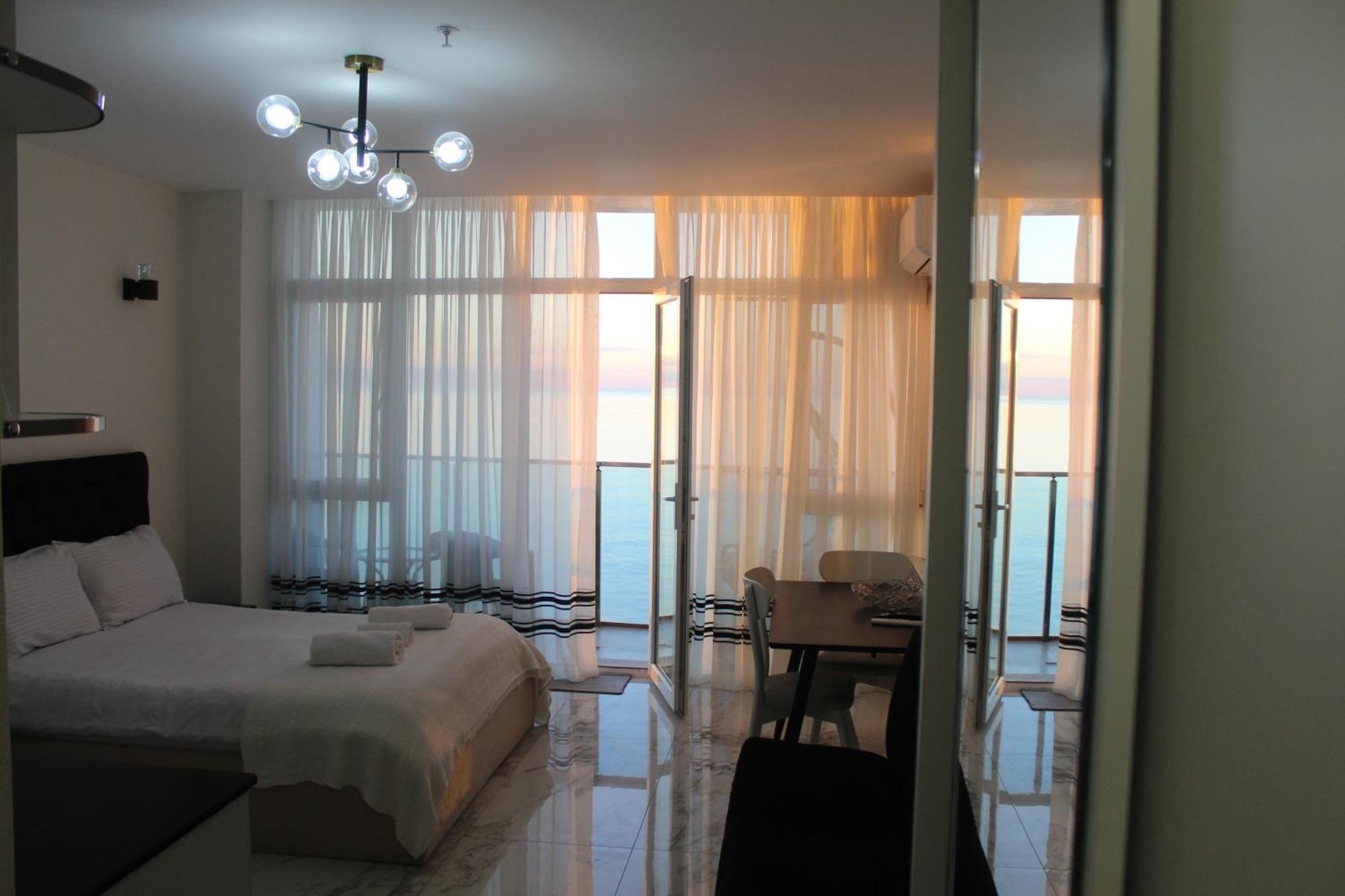 Sea Appartement Batoemi Buitenkant foto