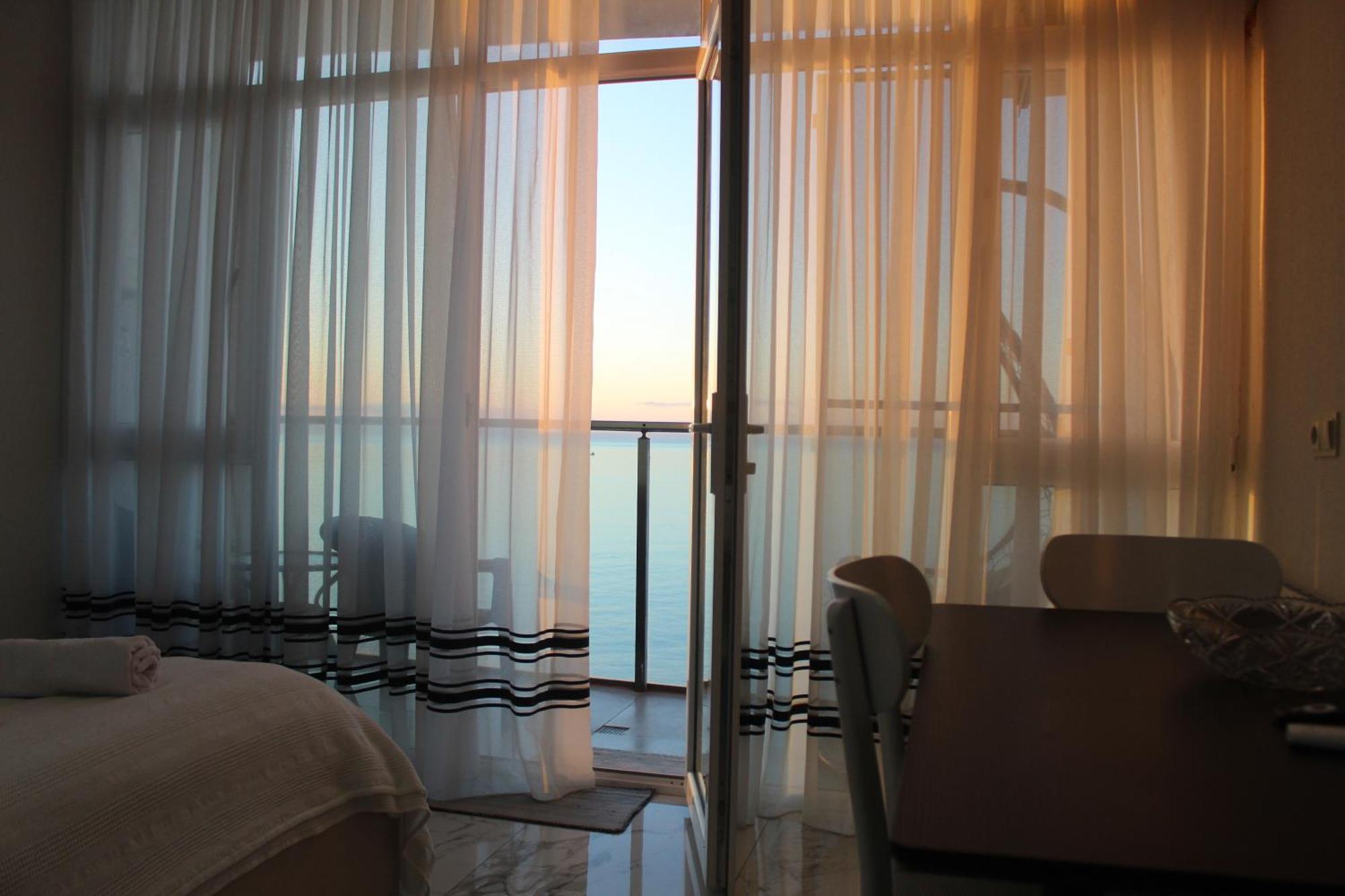 Sea Appartement Batoemi Buitenkant foto